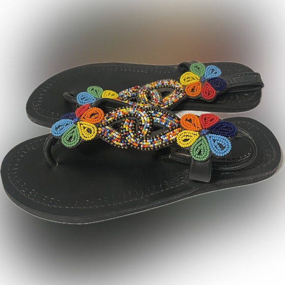 Rare Handmade Leather flip flops. Seed bead detailing. Floral & colorful art - Picture 4 of 7